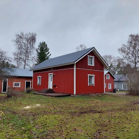 Punavilla Cottage Eura Buitenkant foto