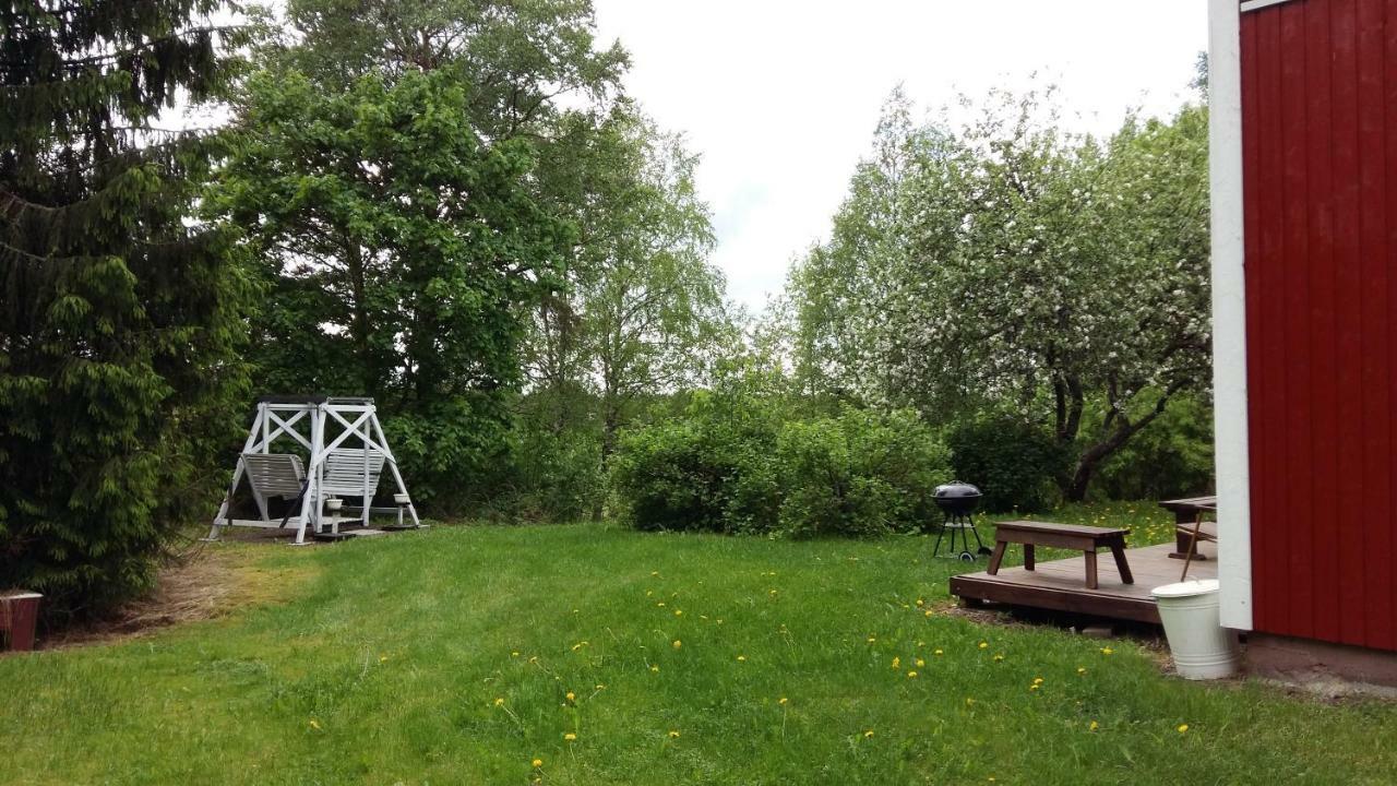 Punavilla Cottage Eura Buitenkant foto